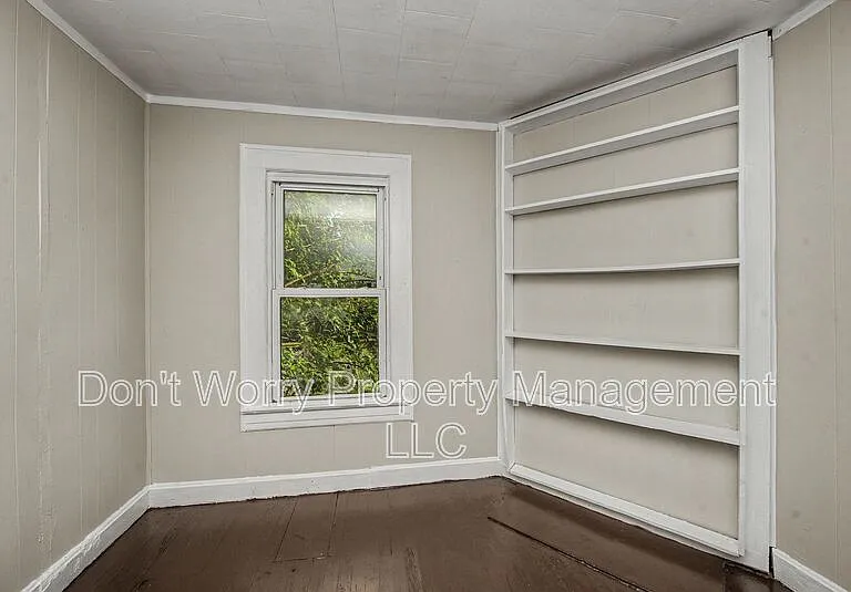 301 N 7th Ave — Photo 5