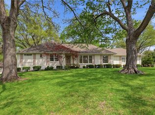 9827 Delmar St, Overland Park, KS 66207