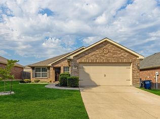 325 Crosscreek Dr, Princeton, TX 75407