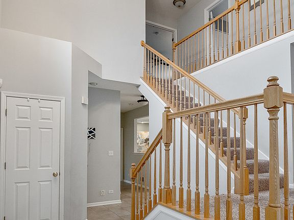 3rd image of 1465 Saddleridge Pl