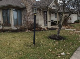 8020 Harrisburg Ln, Fort Wayne, IN 46835