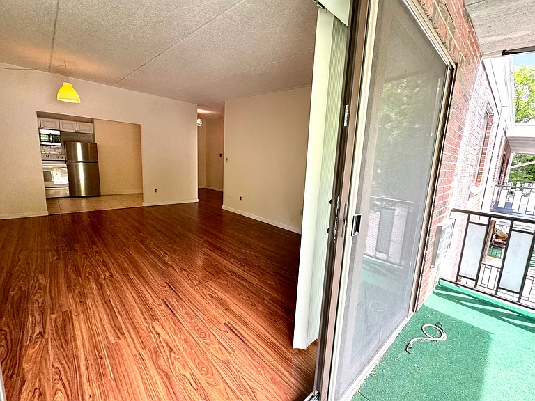 80 N Warren St #20 — Photo 14
