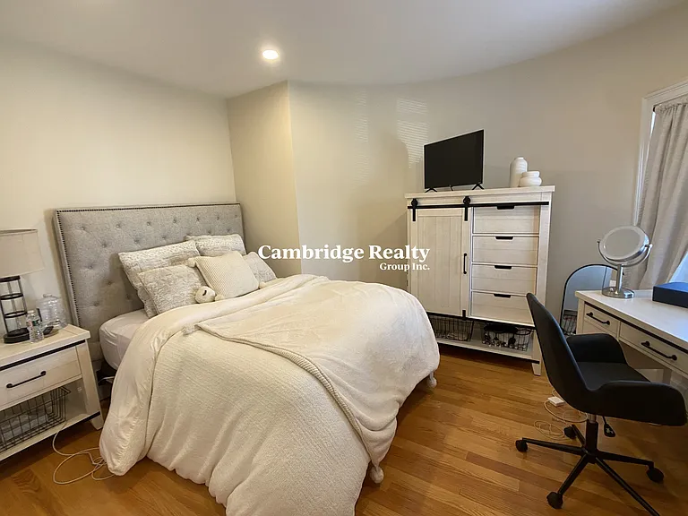 67 Temple St #1T — Photo 6