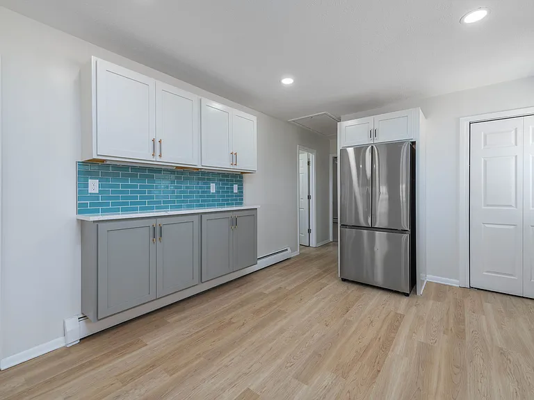 3844 Edgewater Blvd — Photo 11