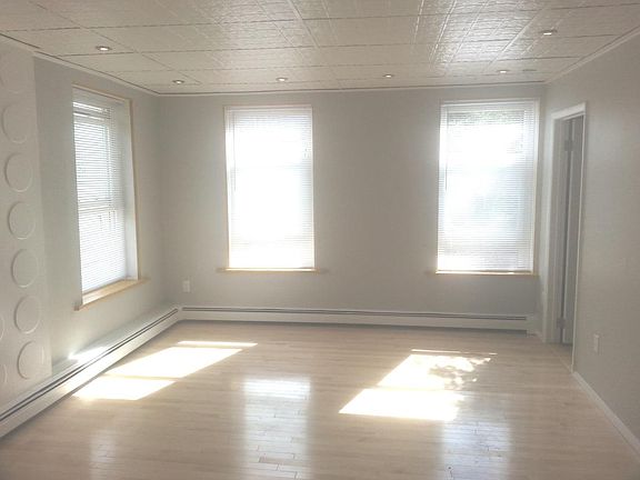 bright,hardwood flooring and clean design