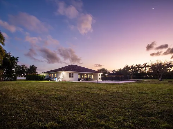 17061 SW 213th Ln, Miami, FL 33187