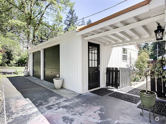 3rd image of 6709 Linwood Lane SW