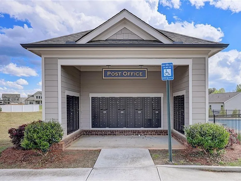 4675 Silver Oak Dr — Photo 50