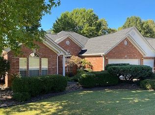 14 Crystal Mountain Dr, Maumelle, AR 72113