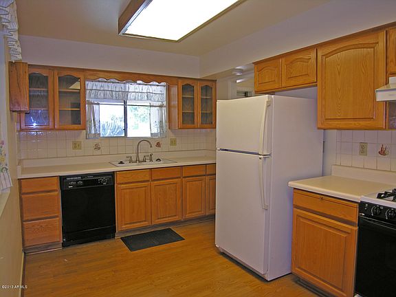 2nd image of 10152 W Palmer Dr