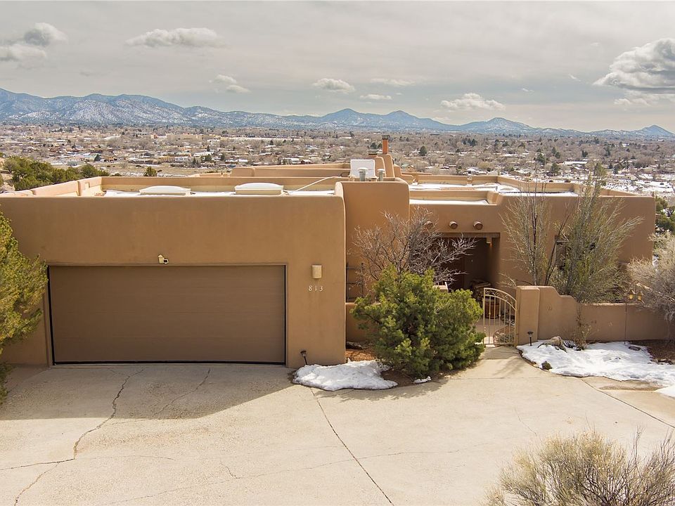 1st image of 813 Camino Vistas Encantada