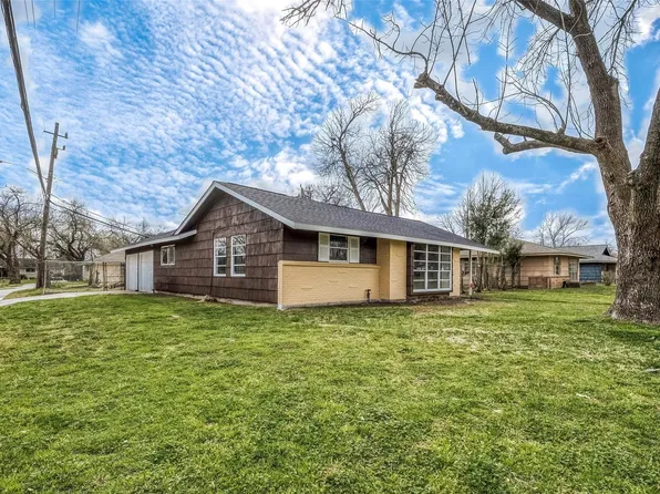 5874 Reed Rd, Houston, TX 77033