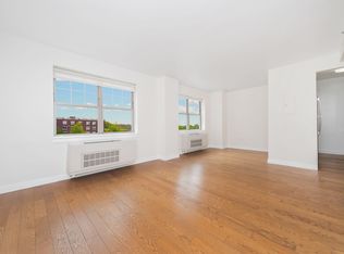 75-25 153rd St #443, Flushing, NY 11367