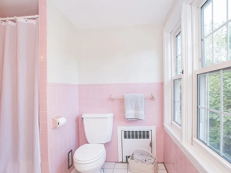 101 Nonantum St #1 — Photo 16