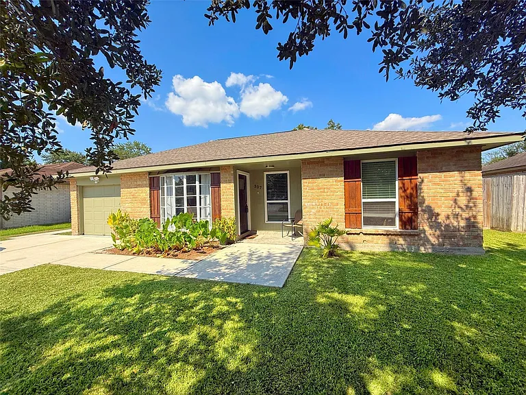 307 Bellmar Ln — Photo 1