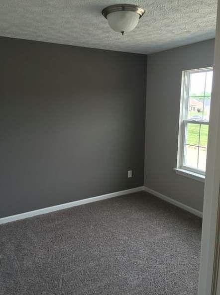 1st image of 2522 Mott Ave Floor 2