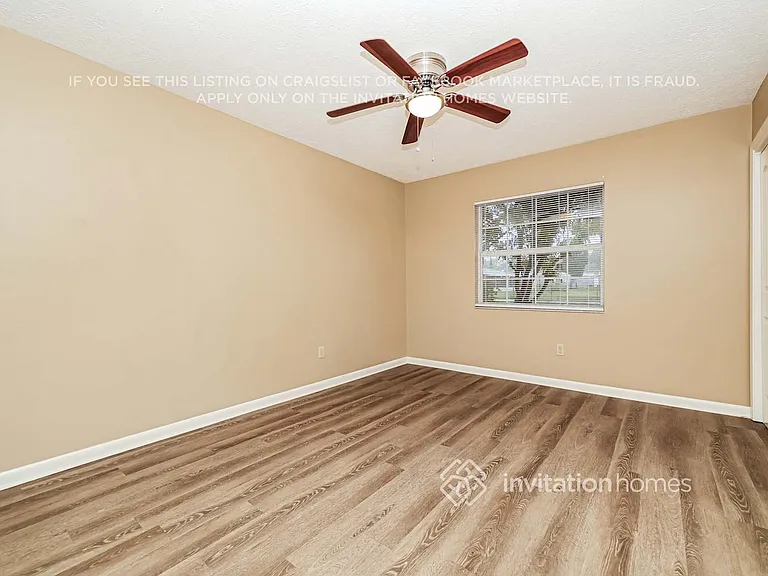 4402 Presidential St — Photo 10