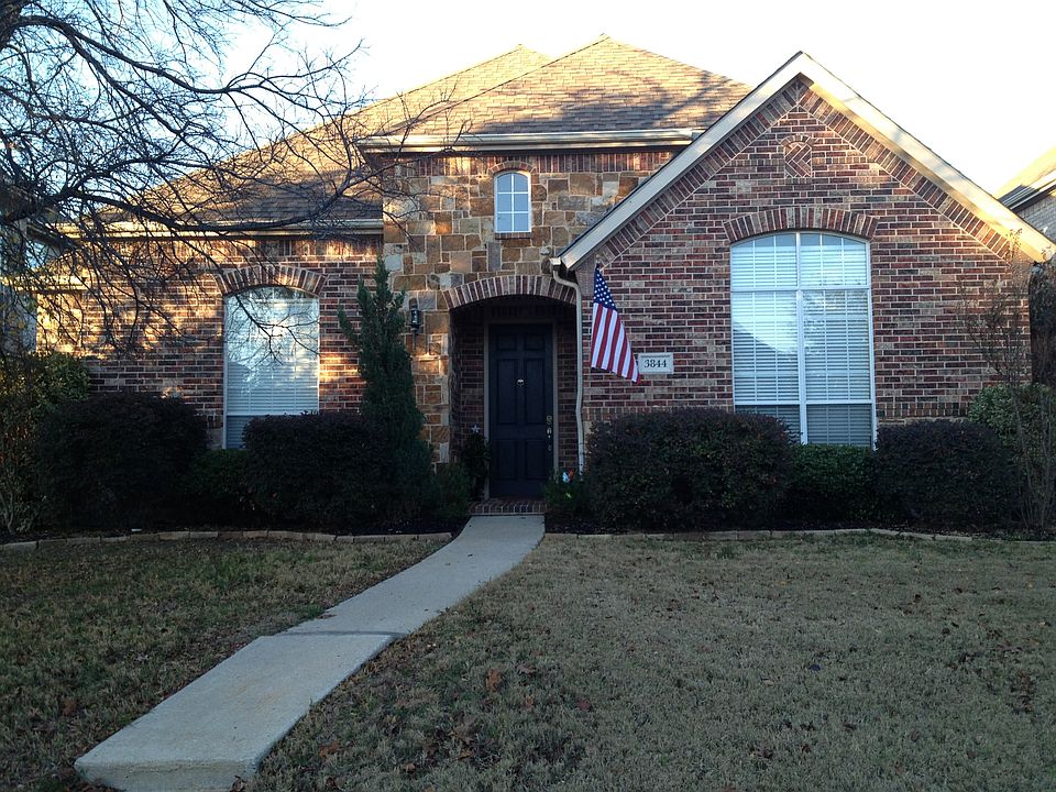 1st image of 3844 Guadalupe Ln