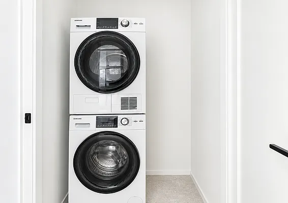 Laundry, photo 1