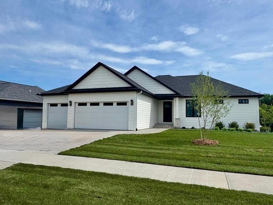 1st image of 4440 Cassidy Ridge Dr NE