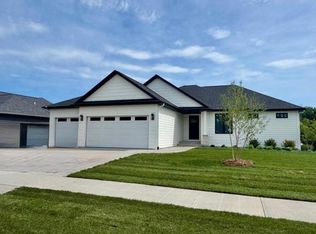 4440 Cassidy Ridge Dr NE, Rochester, MN 55906