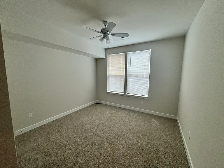 2846 Calgary Ln — Photo 12