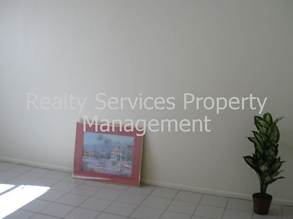5th image of 2719 Central Ave APT C