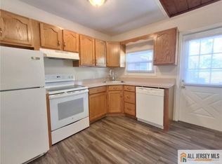 1 Forrest Ave #B, Sayreville, NJ