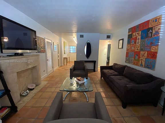 5th image of 1601 Lenox Ave APT 9