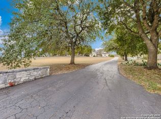 111 Creekside Ter, Boerne, TX 78006