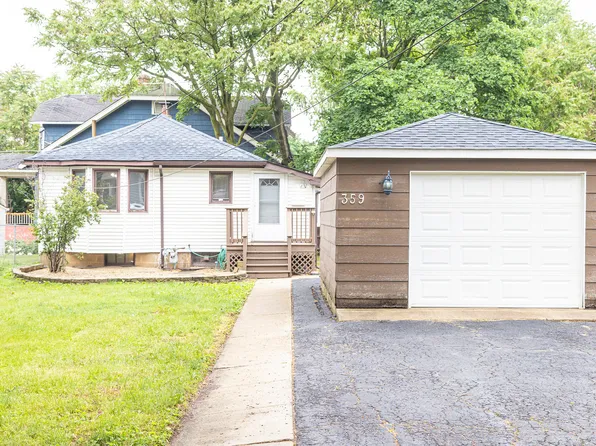 359 Elm St, Elgin, IL 60123