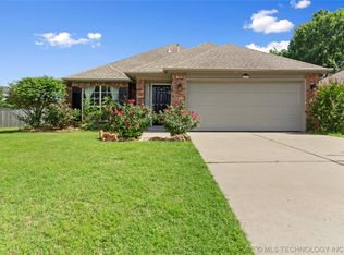 3313 W Hartford St, Broken Arrow, OK 74012