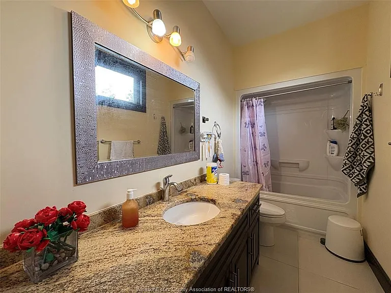 236 Shoreview Ct — Photo 29