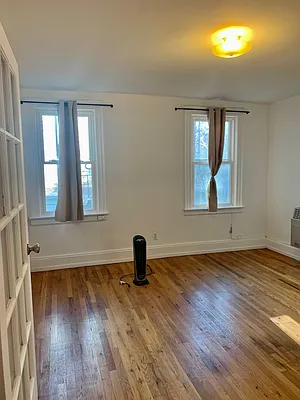 Rented by Select Real Estate | media 26