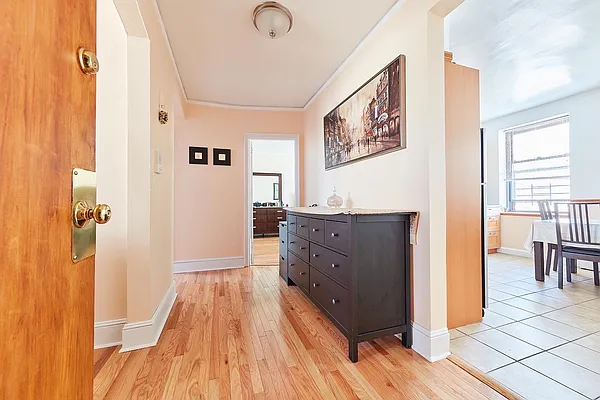 Sold by Homesmart Premier Living Realty | media 24