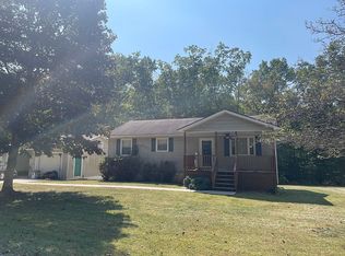 280 Holly Ridge Rd, Forest Hill, WV 24935