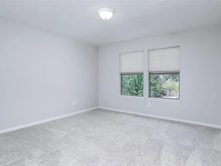 59 Douvaine Ct — Photo 18