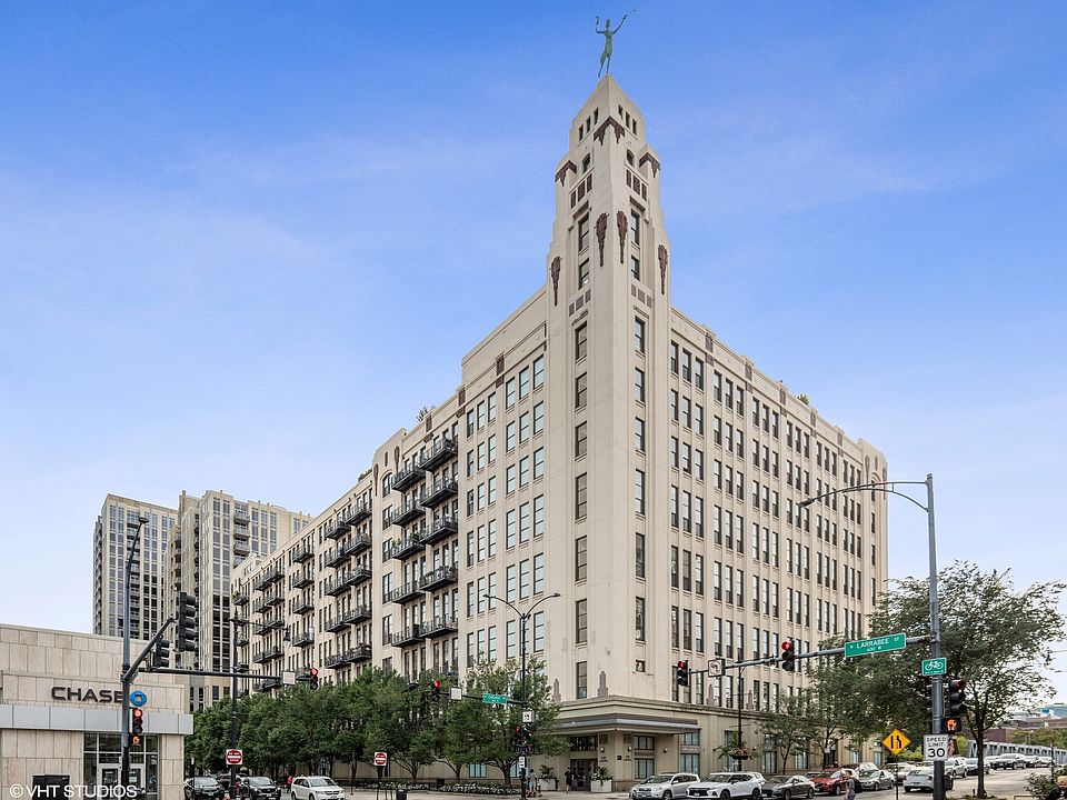 1st image of 758 N Larrabee St APT 221