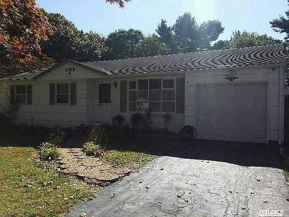 2nd image of 4 Glenmore Ave