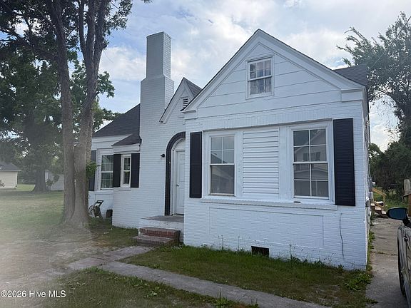 2nd image of 421 Perry Street