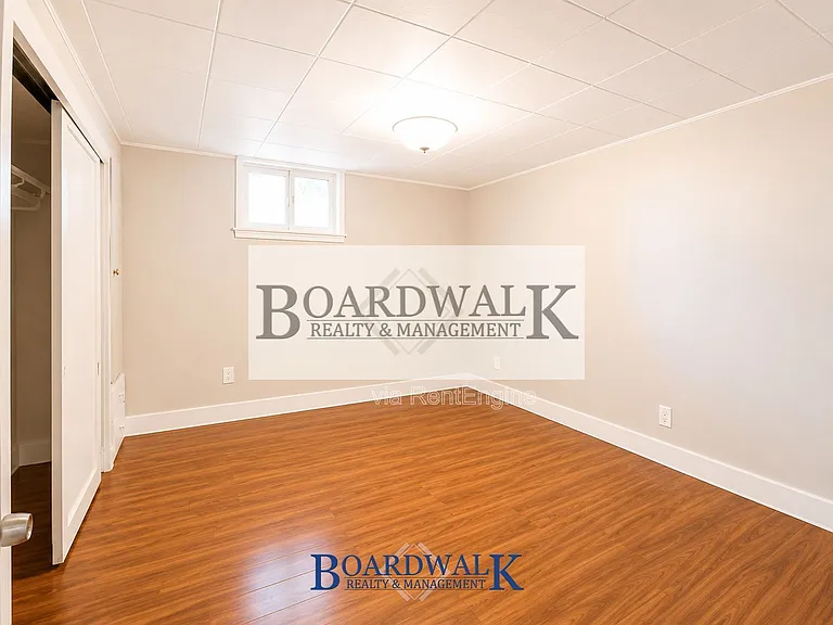 2725 S Lake St #2 — Photo 12