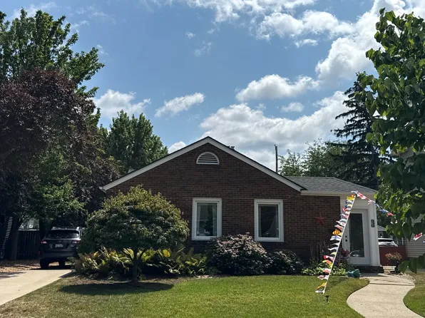 936 Franklin Ave, Grand Haven, MI 49417