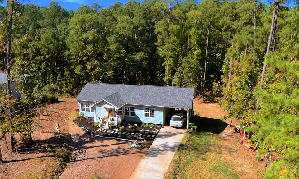 325 Shank Dr