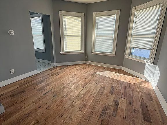 4th image of 284 Lombard St #B