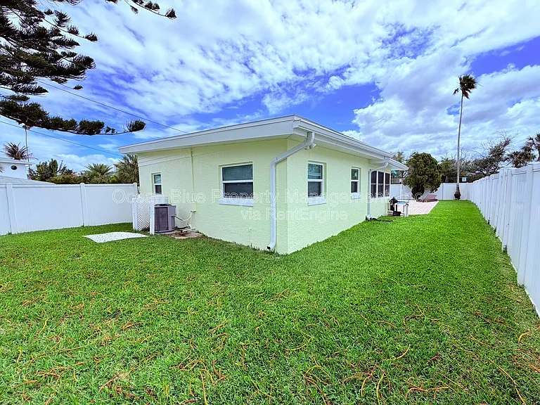 1000 Bay Pine Blvd — Photo 30