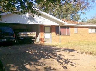 2211 Magnolia Ln, Alexandria, LA 71301