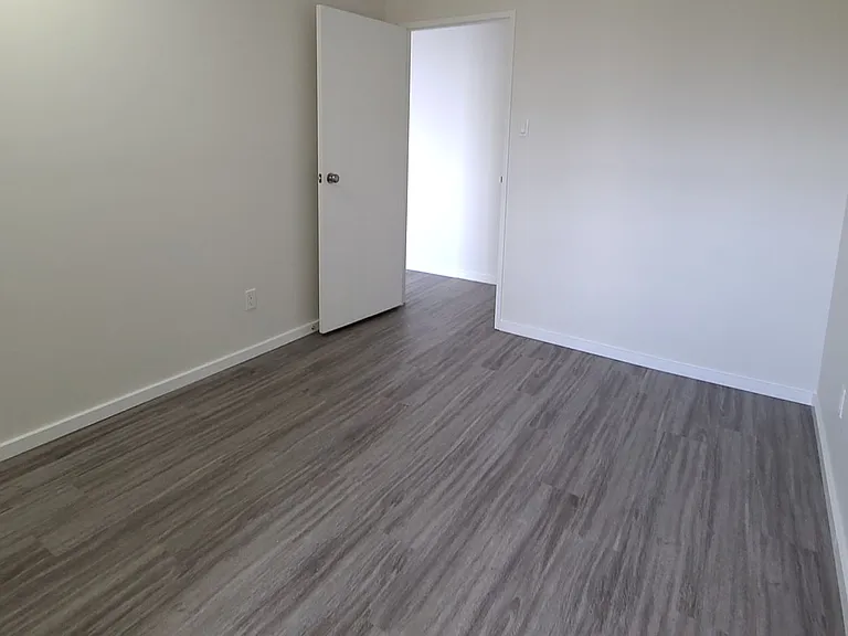 21 Macdonald Dr — Photo 17