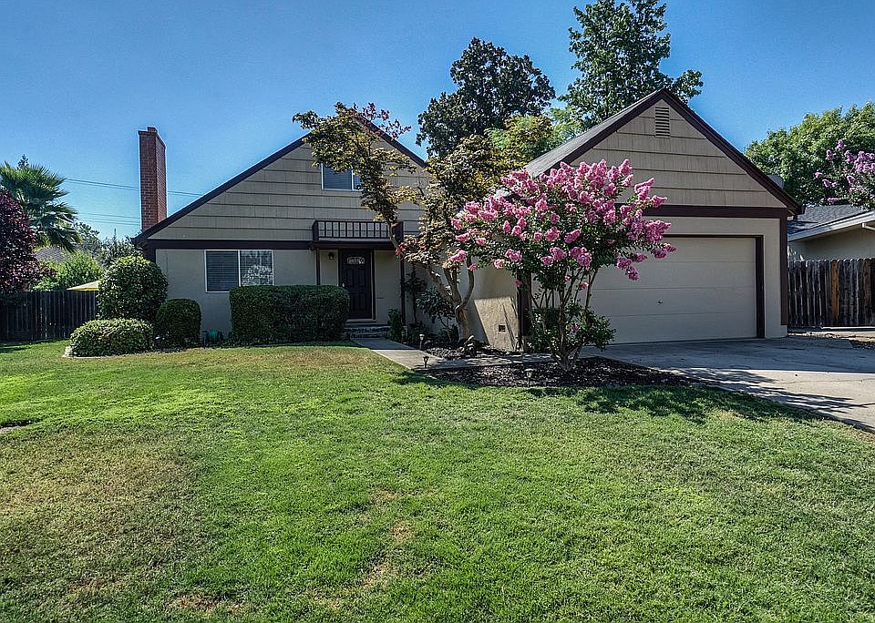 1st image of 504 Vine Way