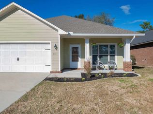 8377 New Orleans Ct, Navarre, FL 32566