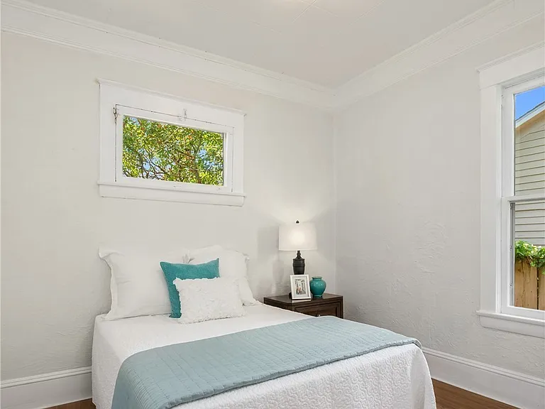 5605 11th Ave NE #2 — Photo 4